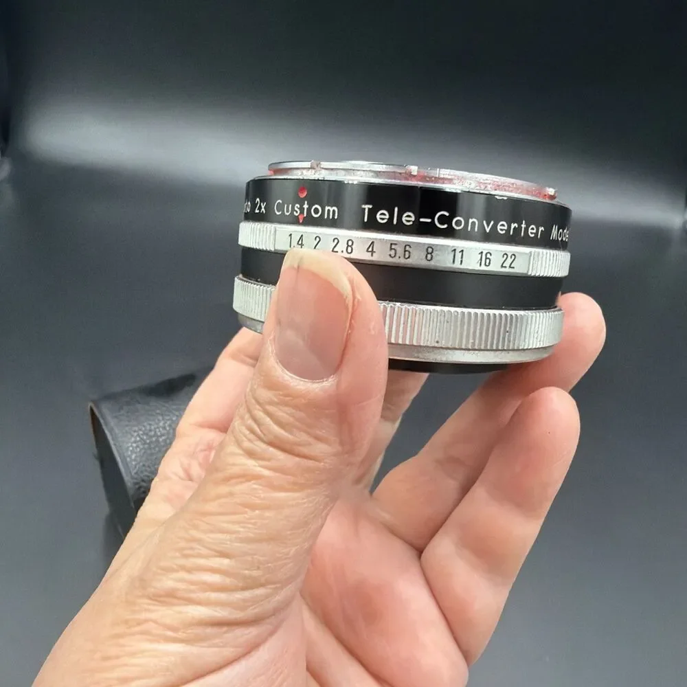 Vivitar Auto 2X Custom Tele-Converter Model 2X-4 lens & Case Japan.Pre-owned GUC